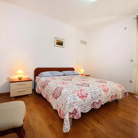 Holiday home Petrovic - Kst250 By Interhome