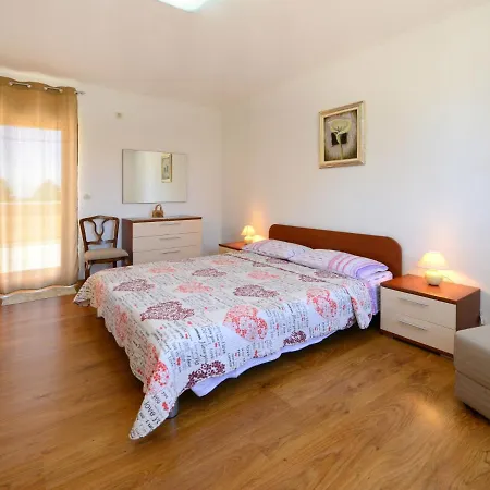 Petrovic By Interhome * Kaštelir